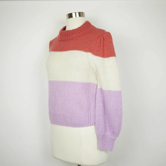 Gianni Bini cropped striped sweater with slight puff at shoulder Mock turtleneck - Picture 10 of 10